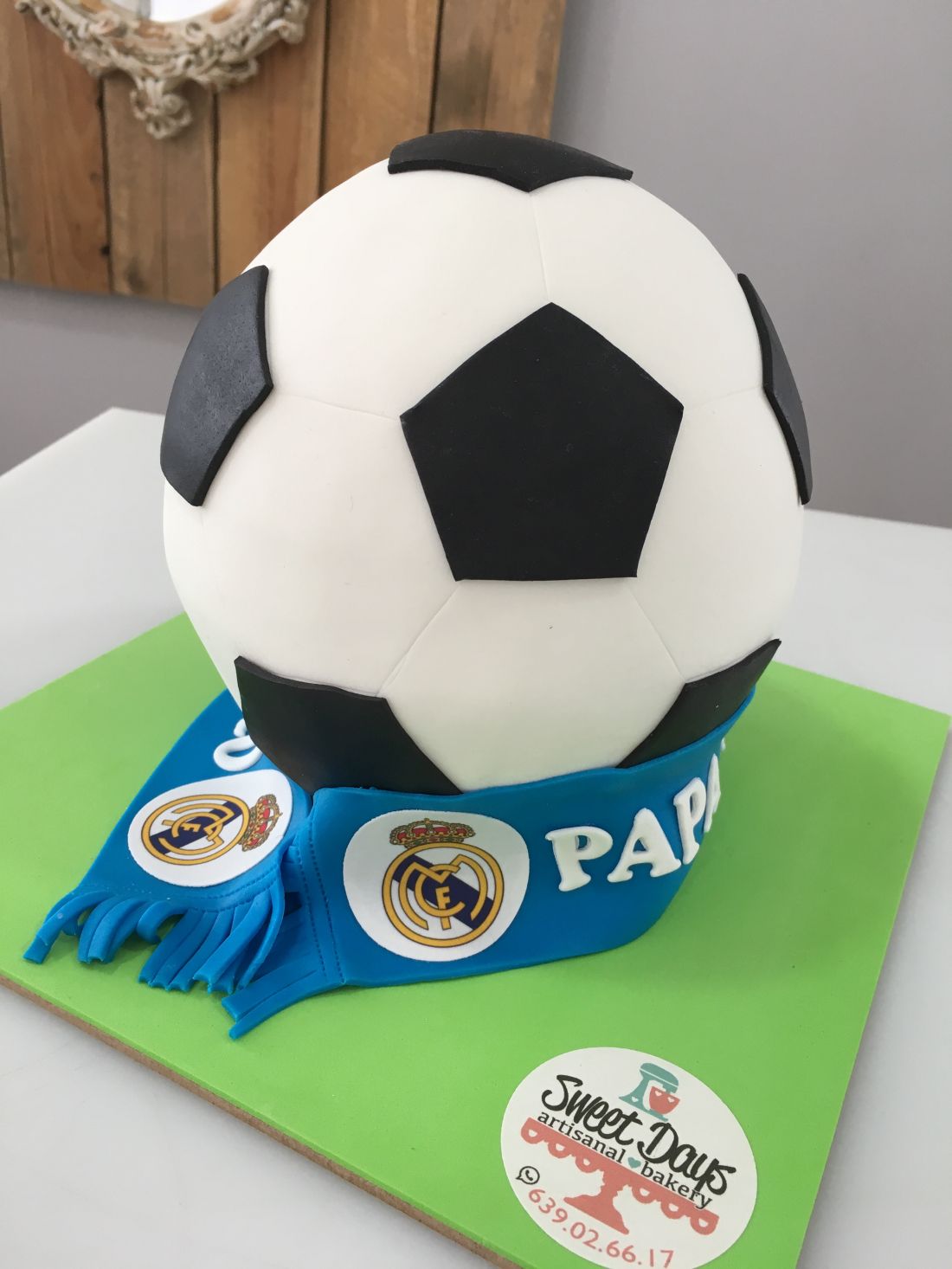 Balón Fútbol Personalizable con textos o imágenes del Real Madrid